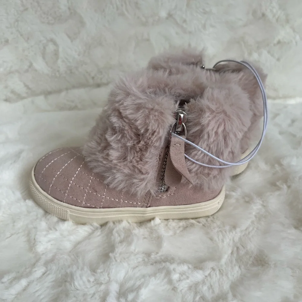 Sugar Toddler Blush pink Cozy Boots, Size 5